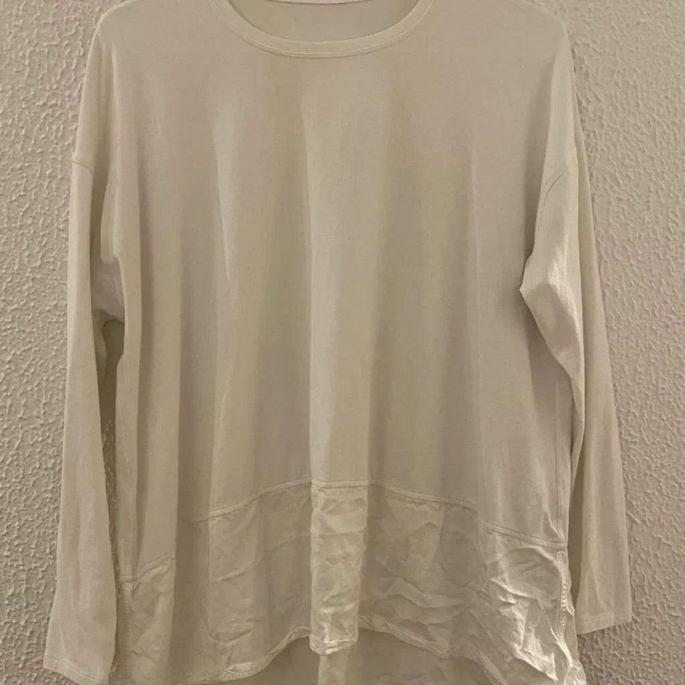 LULULEMON Back In Action Long Sleeve Lounge Relaxed Tee Shirt Top Size 6/8 White